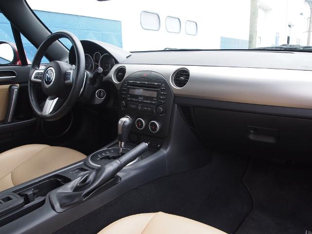 2010 Mazda MX-5 Miata Vehicle Photo in MADISON, IN 47250-1611