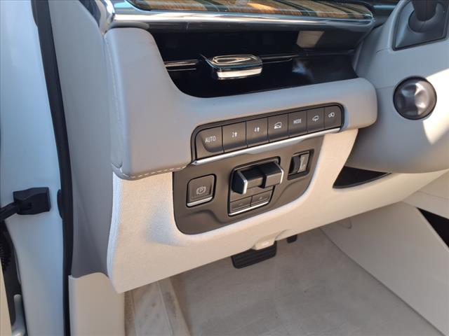 2023 Cadillac Escalade Vehicle Photo in SMITHTOWN, NY 11787-5023
