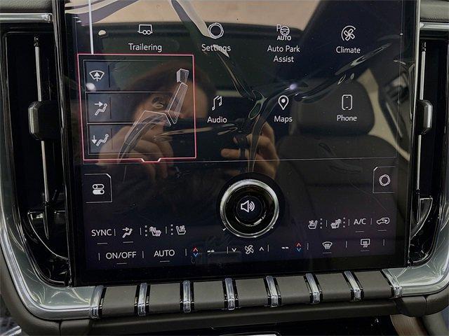 2025 GMC Yukon XL Vehicle Photo in PUYALLUP, WA 98371-4149