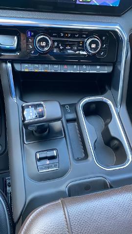 2023 GMC Sierra 1500 Vehicle Photo in APPLETON, WI 54914-8833