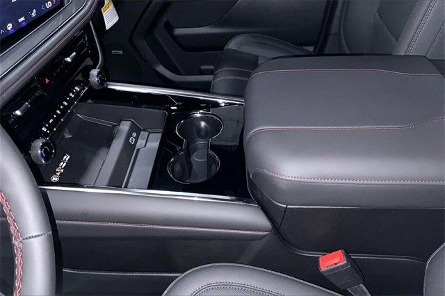 2025 Chevrolet Tahoe Vehicle Photo in KANSAS CITY, MO 64114-4502