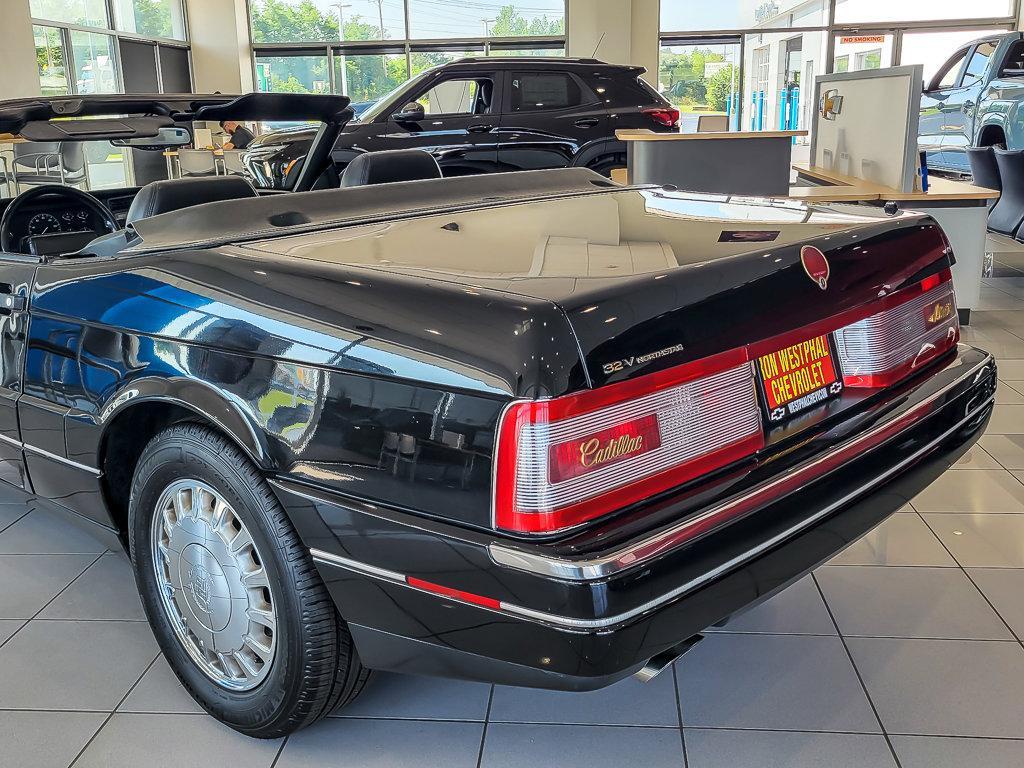 1993 Cadillac Allante' Vehicle Photo in AURORA, IL 60503-9326