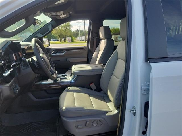 2024 Chevrolet Silverado 1500 Vehicle Photo in SEAFORD, DE 19973-8463