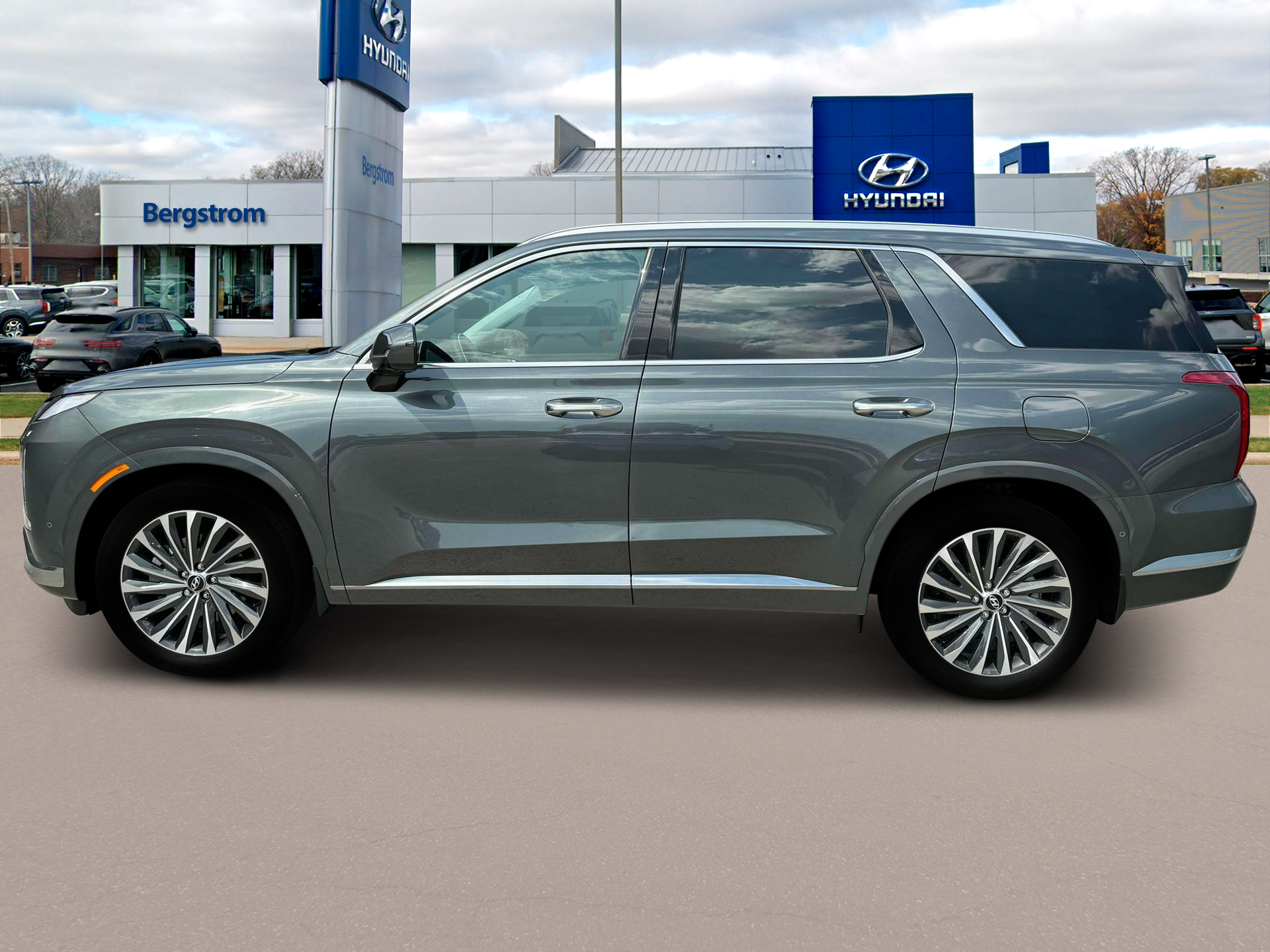 2025 Hyundai PALISADE Vehicle Photo in Green Bay, WI 54304