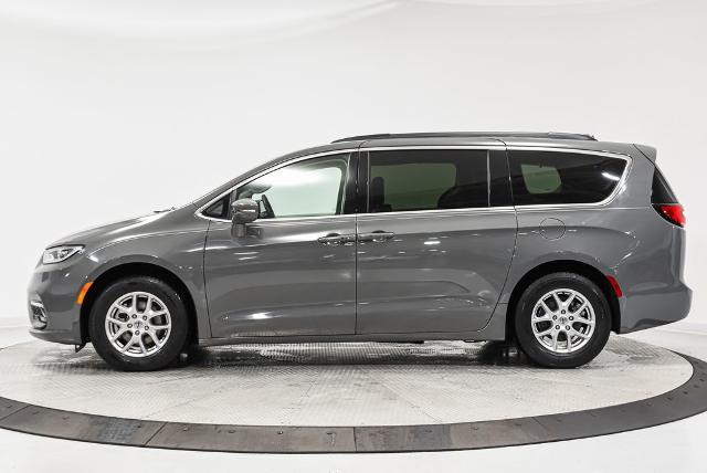 2022 Chrysler Pacifica Vehicle Photo in Akron, OH 44312