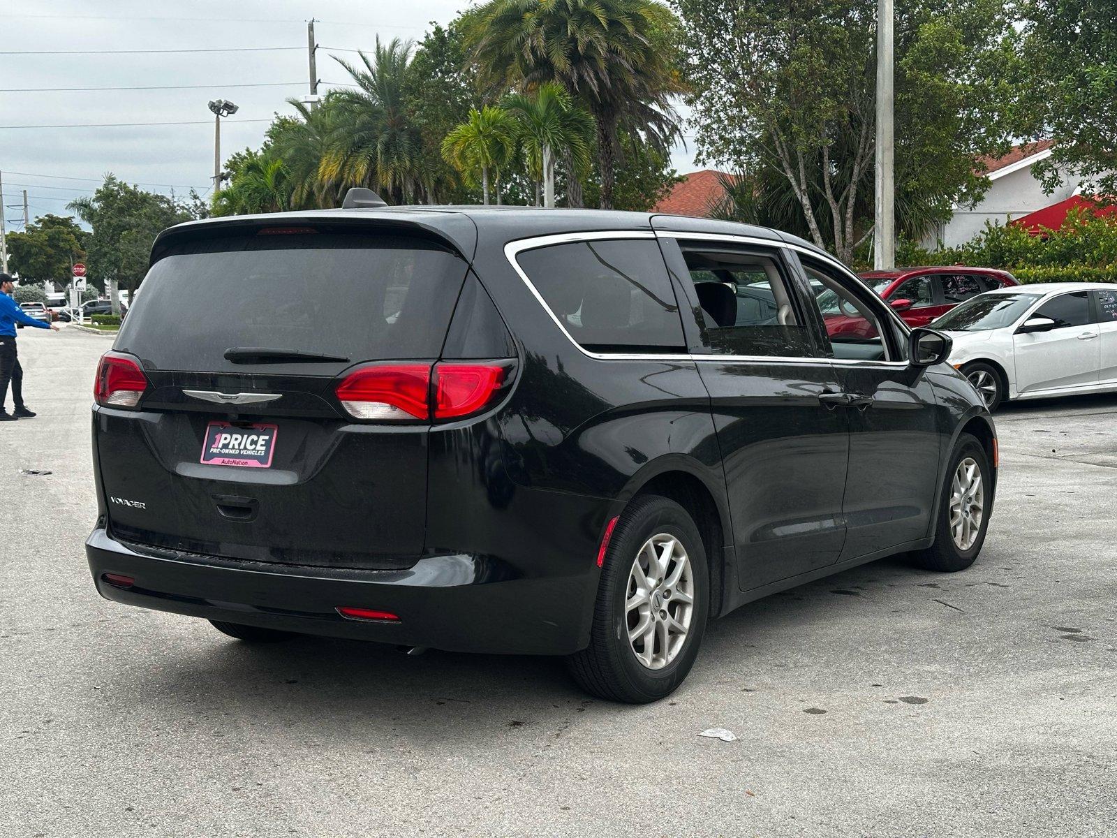 2022 Chrysler Voyager Vehicle Photo in Hollywood, FL 33021