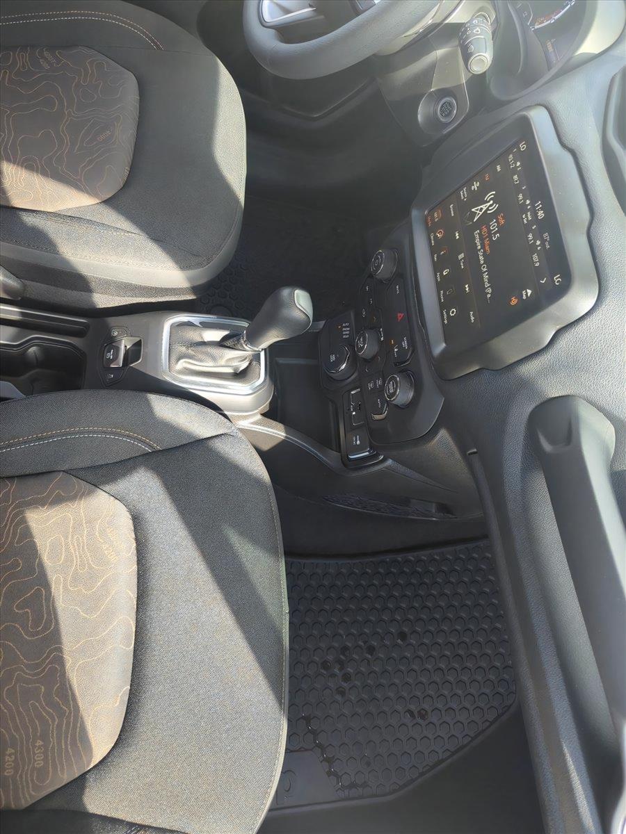 2023 Jeep Renegade Vehicle Photo in Pembroke Pines, FL 33027