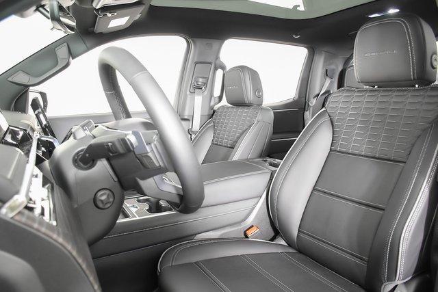 2025 GMC Sierra EV Vehicle Photo in PUYALLUP, WA 98371-4149