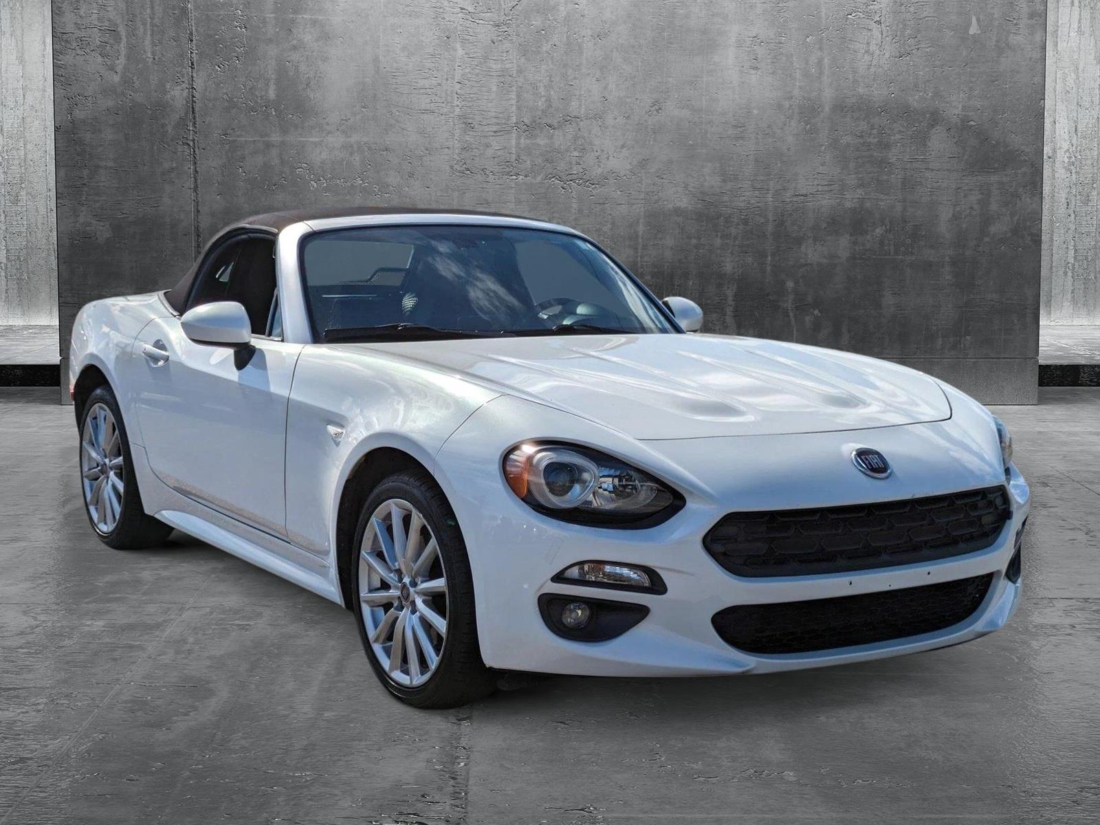 2017 FIAT 124 Spider Vehicle Photo in Sanford, FL 32771