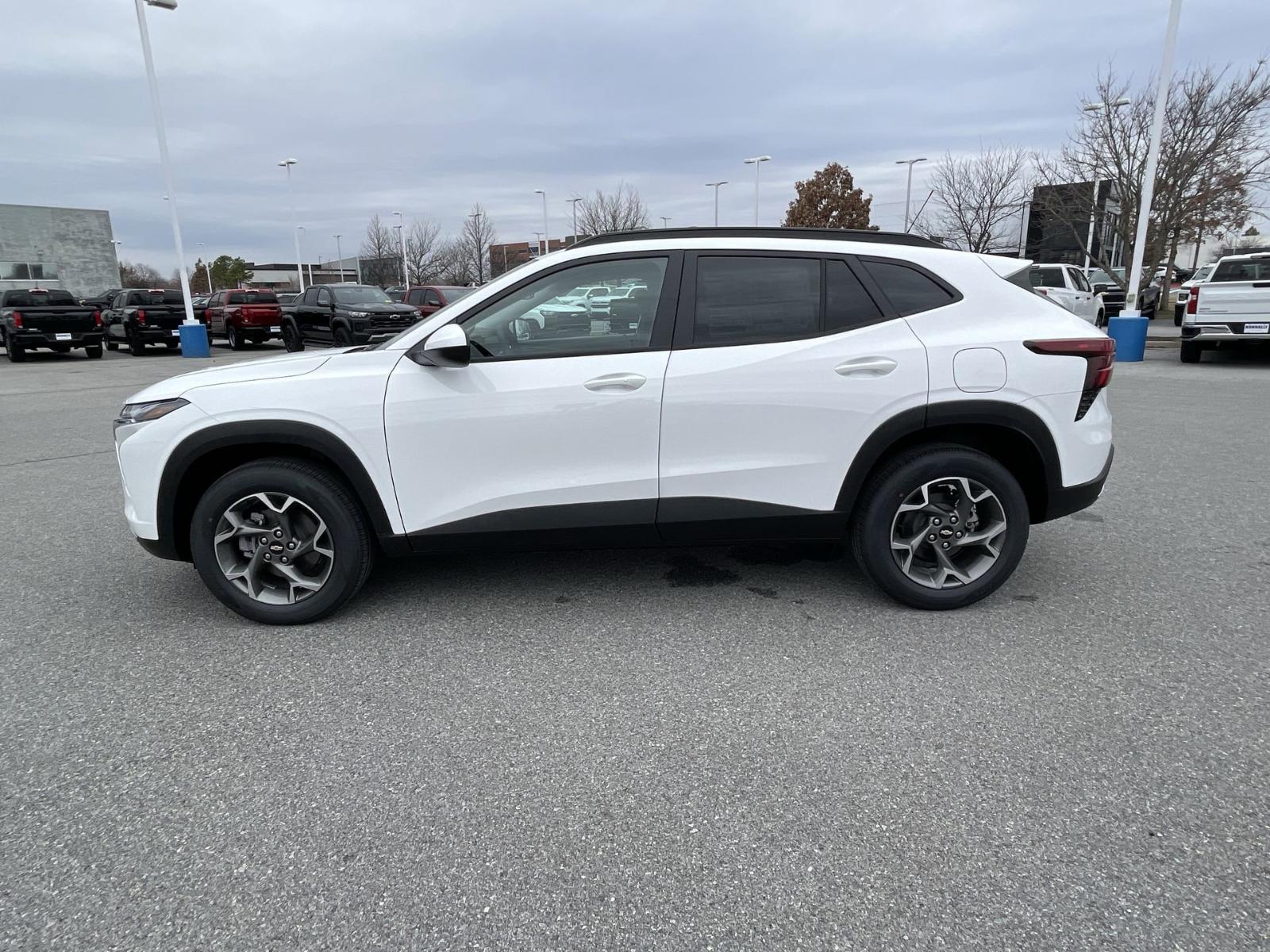 2025 Chevrolet Trax Vehicle Photo in BENTONVILLE, AR 72712-4322