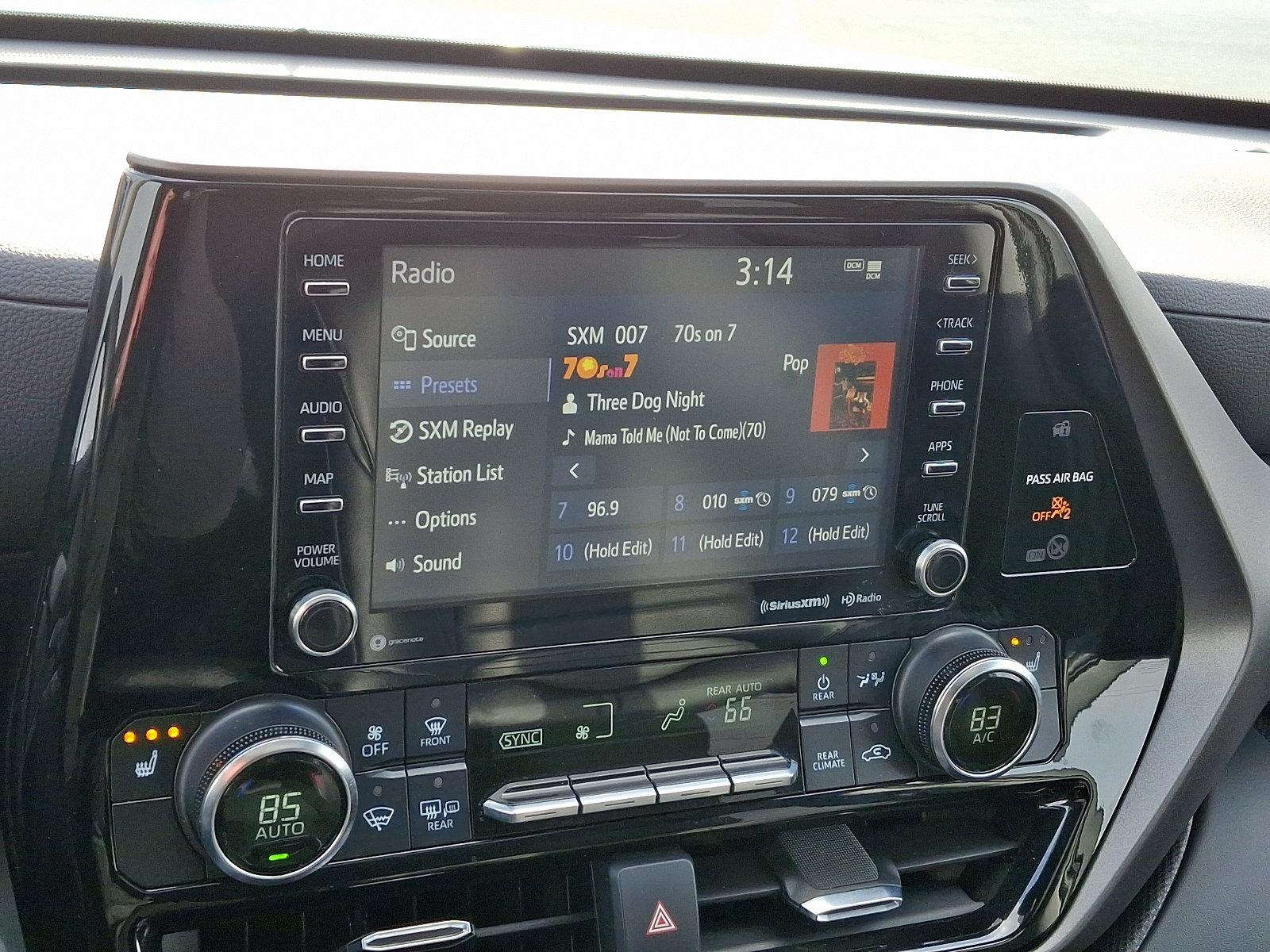 2022 Toyota Highlander Vehicle Photo in Harrisburg, PA 17111
