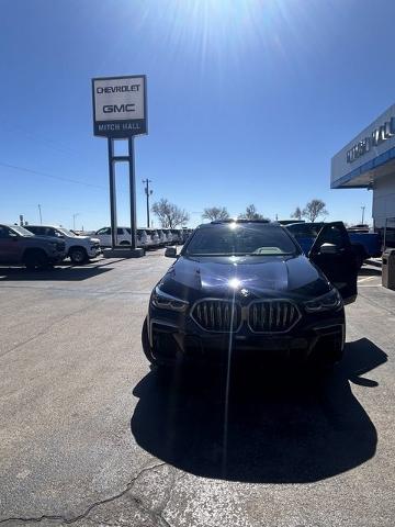 Used 2022 BMW X6 M50i with VIN 5UXCY8C05N9K64008 for sale in Snyder, TX