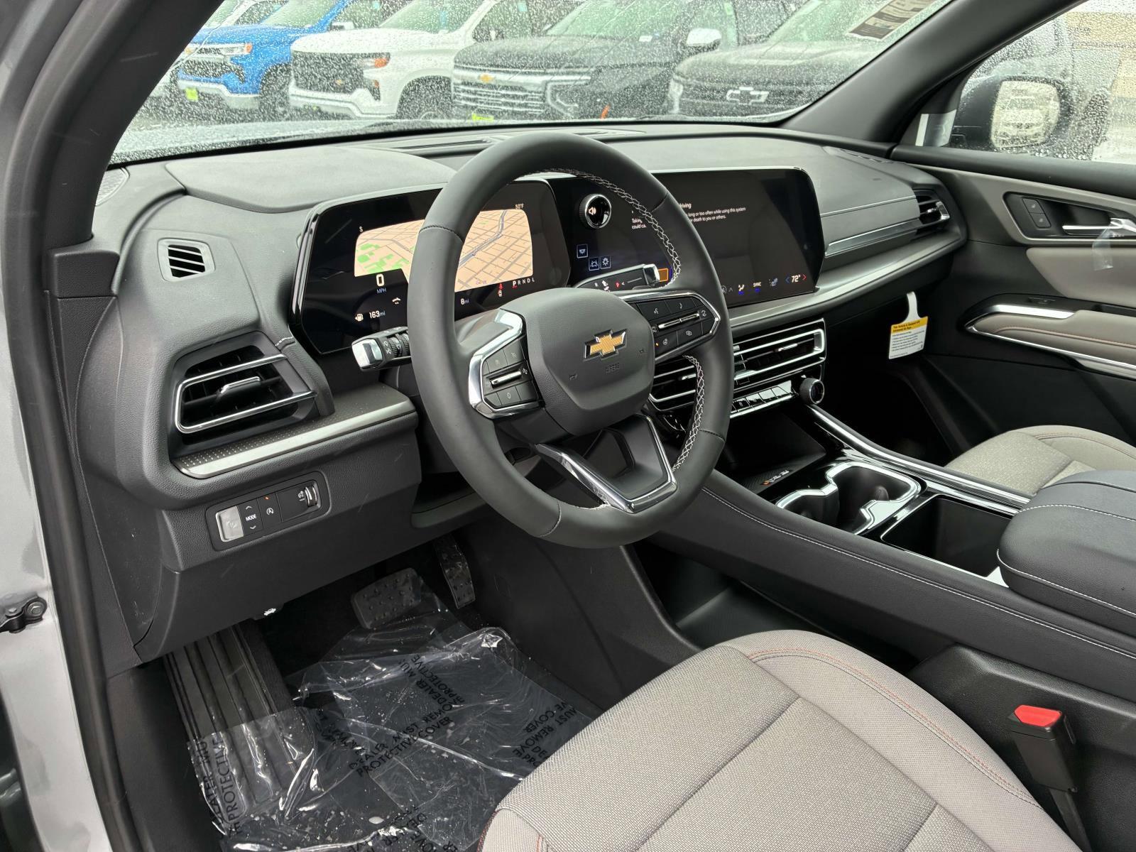 2025 Chevrolet Traverse Vehicle Photo in LOS ANGELES, CA 90007-3794