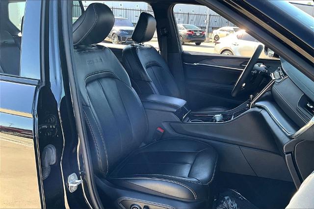 2023 Jeep Grand Cherokee L Vehicle Photo in Grapevine, TX 76051