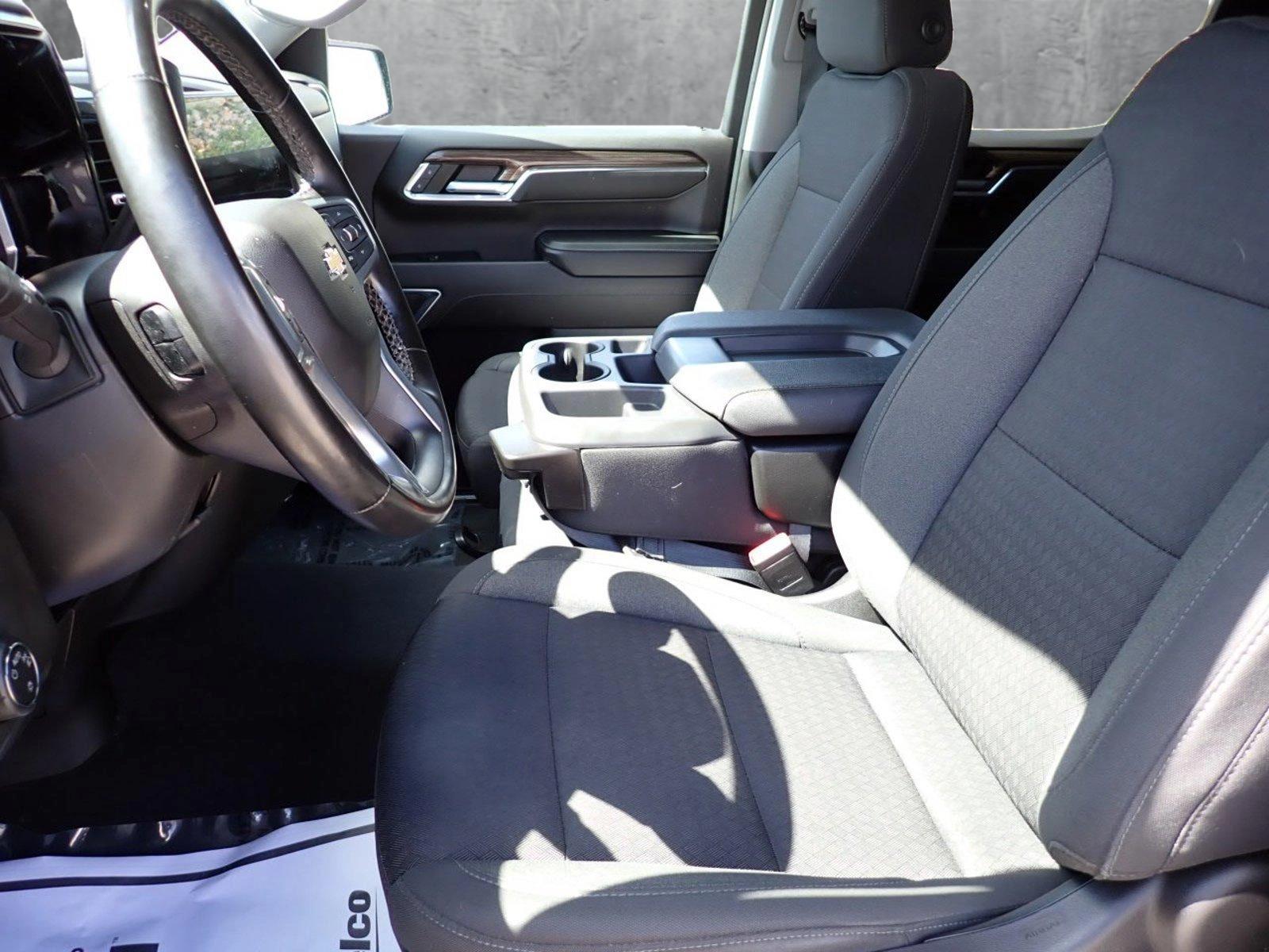 2023 Chevrolet Silverado 1500 Vehicle Photo in DENVER, CO 80221-3610
