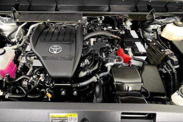 2024 Toyota Highlander Vehicle Photo in Grapevine, TX 76051