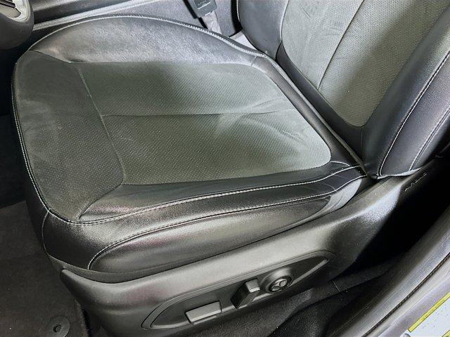 2023 Jeep Grand Cherokee L Vehicle Photo in Doylsetown, PA 18901