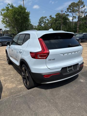 2025 Volvo XC40 Vehicle Photo in Houston, TX 77007