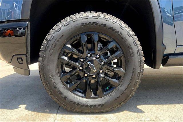 2025 Chevrolet Silverado 2500 HD Vehicle Photo in TOPEKA, KS 66609-0000