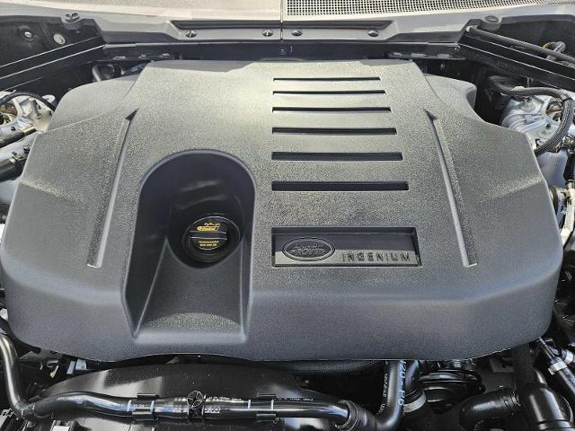 2024 Defender Vehicle Photo in AUSTIN, TX 78717