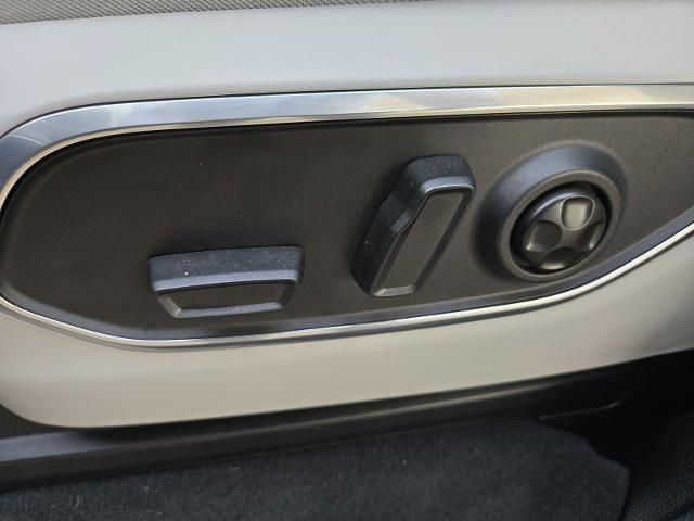 2024 Jeep Wagoneer Vehicle Photo in Weatherford, TX 76087
