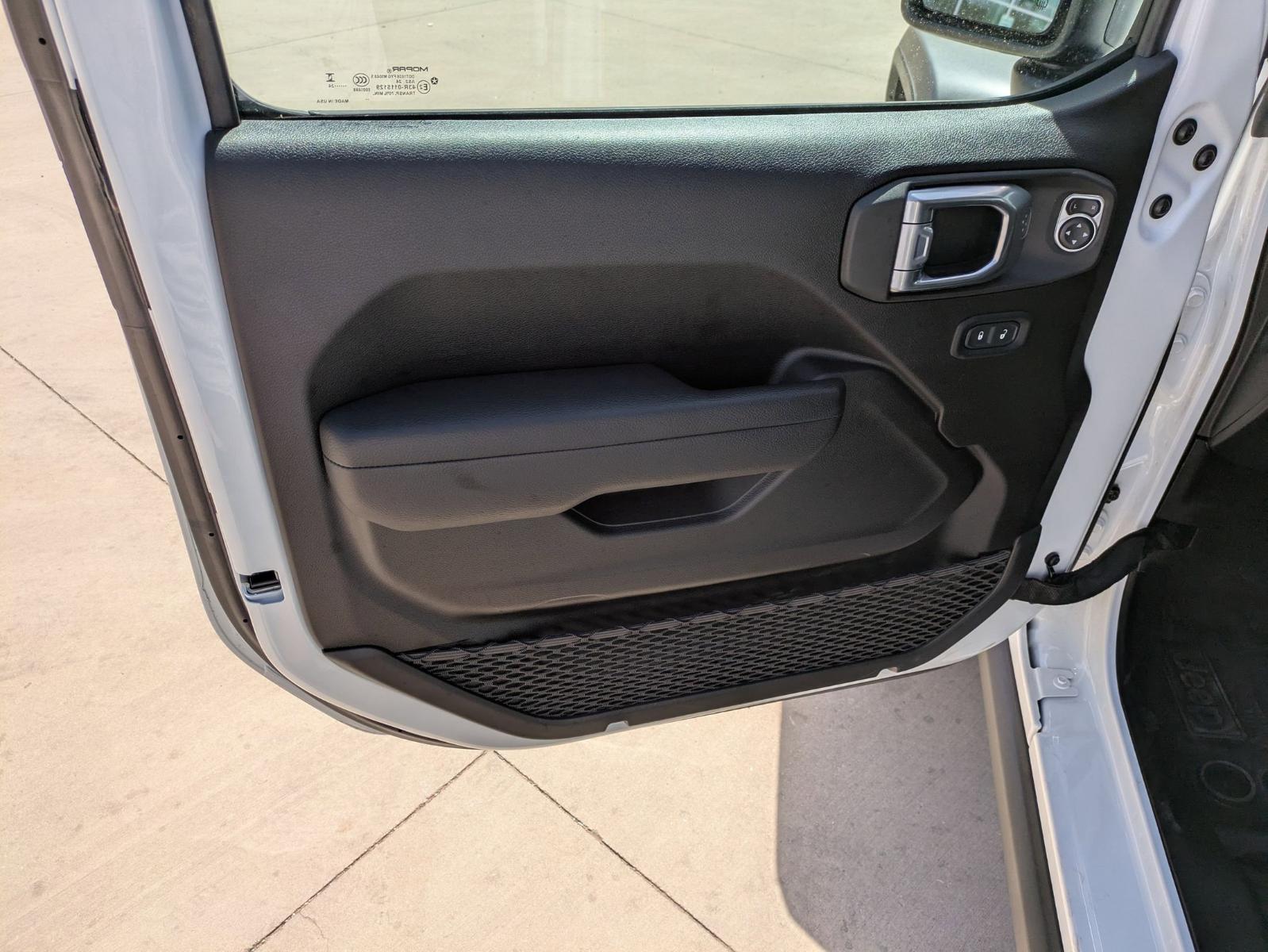 2024 Jeep Gladiator Vehicle Photo in SELMA, TX 78154-1460