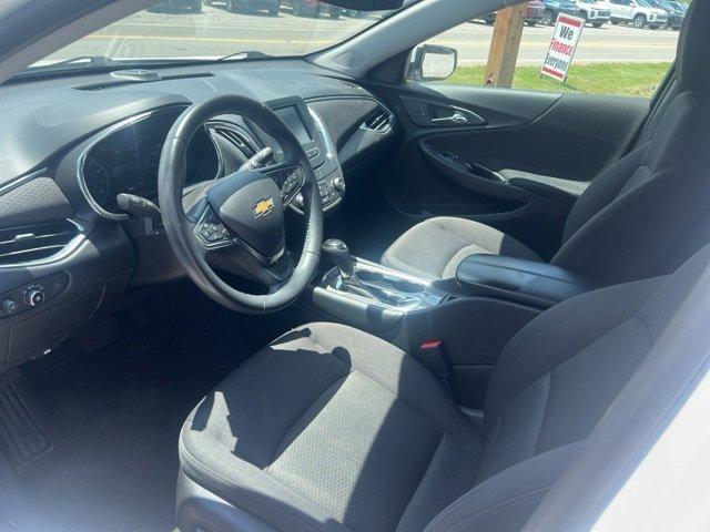 2017 Chevrolet Malibu Vehicle Photo in MILFORD, OH 45150-1684