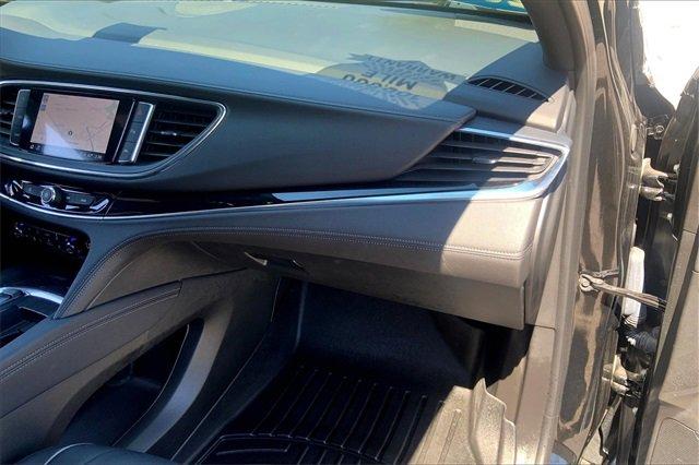 2024 Buick Enclave Vehicle Photo in KANSAS CITY, MO 64114-4545