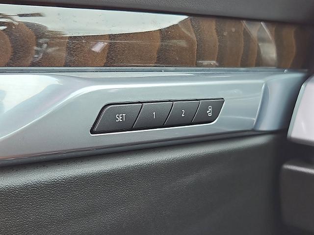 2025 Cadillac Escalade Vehicle Photo in TREVOSE, PA 19053-4984