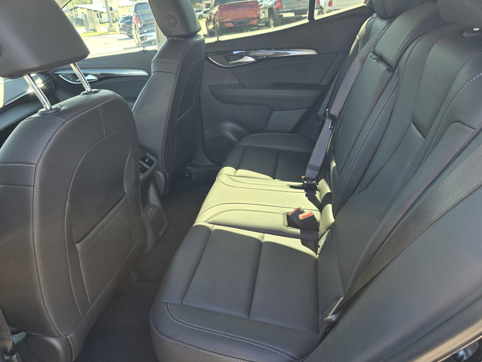 2024 Buick Envision Vehicle Photo in Rolla, MO 65401