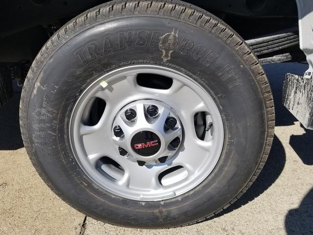 2025 GMC Sierra 2500 HD Vehicle Photo in ELYRIA, OH 44035-6349