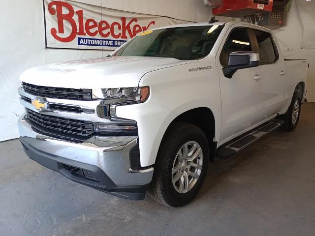 Used 2021 Chevrolet Silverado 1500 LT with VIN 3GCPYJEK1MG319545 for sale in Red Springs, NC