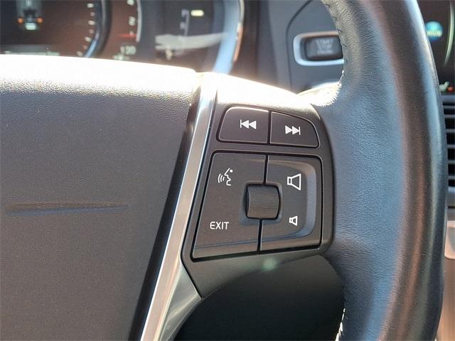 2016 Volvo XC60 Vehicle Photo in New Bloomfield, PA 17068