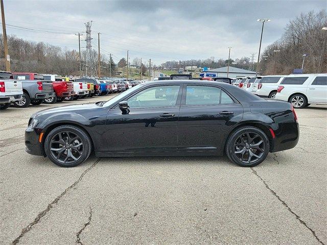 2022 Chrysler 300 Vehicle Photo in MILFORD, OH 45150-1684