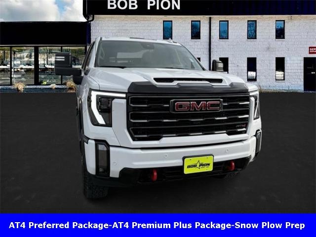 2024 GMC Sierra 3500 HD Vehicle Photo in CHICOPEE, MA 01020-5001