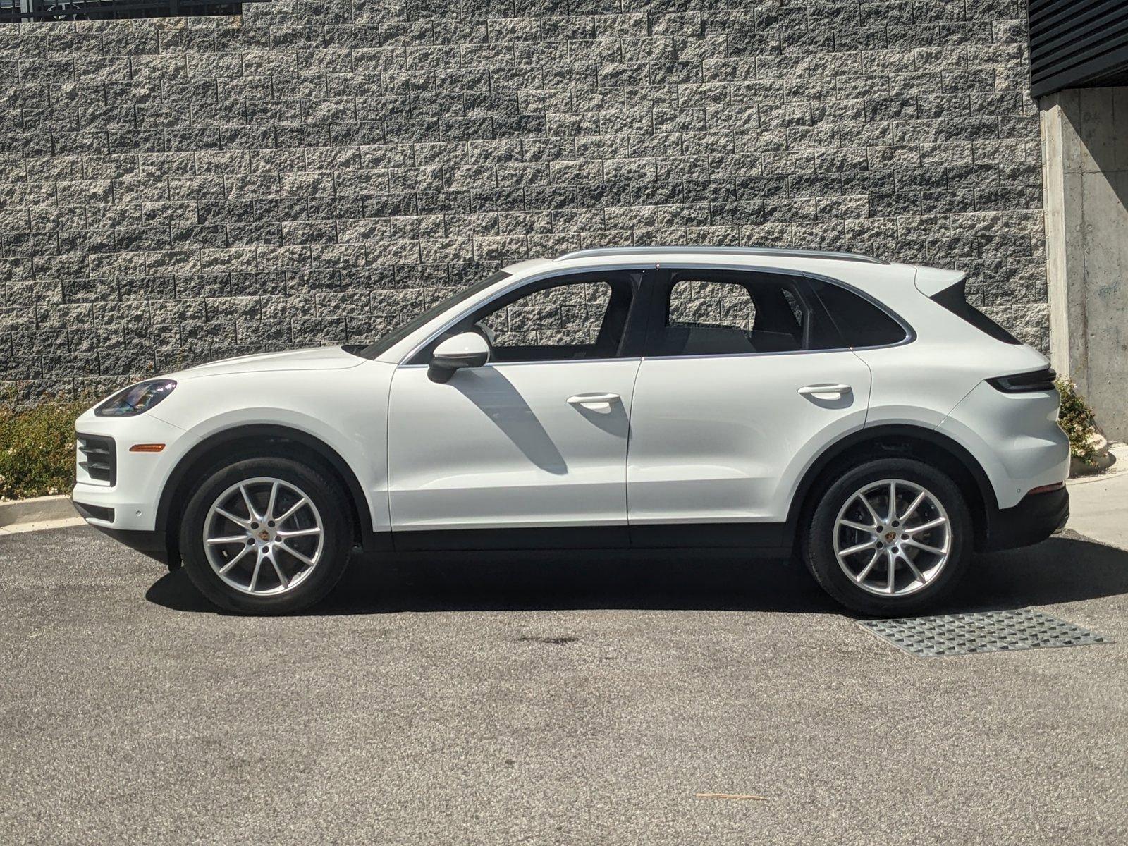 2024 Porsche Cayenne Vehicle Photo in Towson, MD 21204