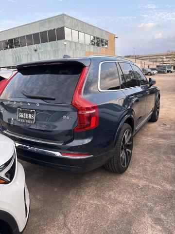 2025 Volvo XC90 Vehicle Photo in Houston, TX 77007