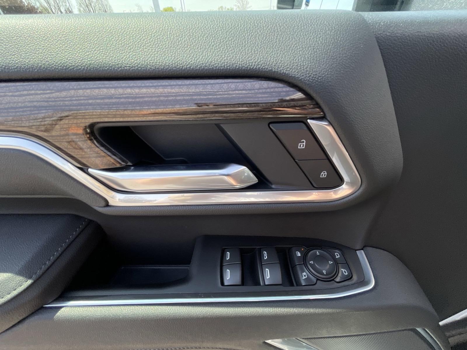 2025 Chevrolet Silverado 2500 HD Vehicle Photo in BENTONVILLE, AR 72712-4322