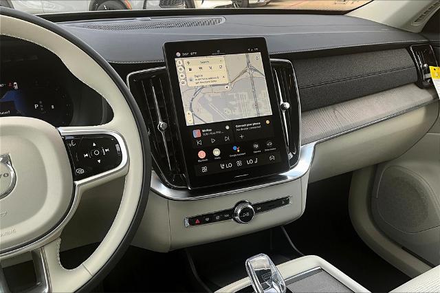 2025 Volvo XC90 Vehicle Photo in Grapevine, TX 76051