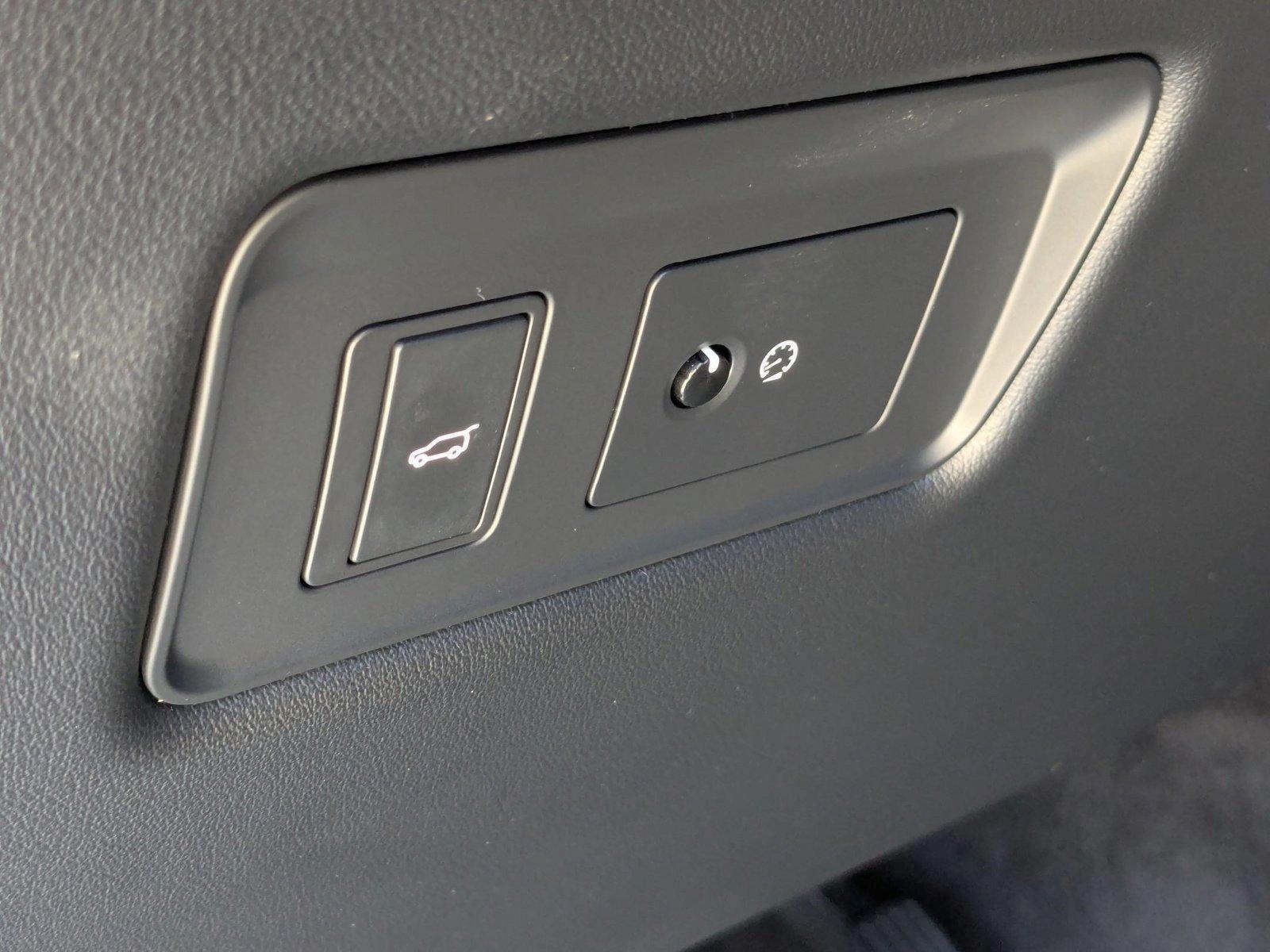 2018 Land Rover Range Rover Sport Vehicle Photo in Tampa, FL 33614
