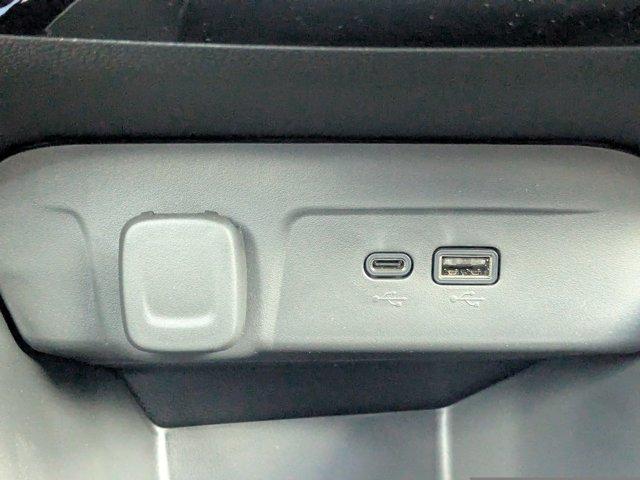 2025 Chevrolet Trax Vehicle Photo in BRUNSWICK, GA 31525-1881