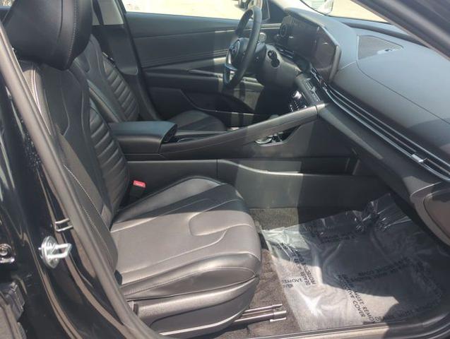 2023 Hyundai ELANTRA Hybrid Vehicle Photo in Merrillville, IN 46410