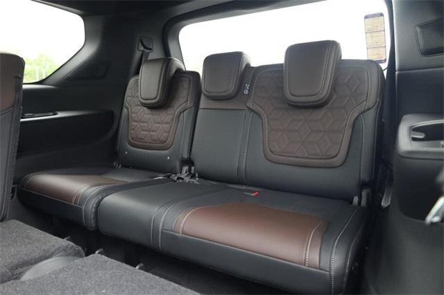 2025 Nissan Armada Vehicle Photo in Hazelwood, MO 63042