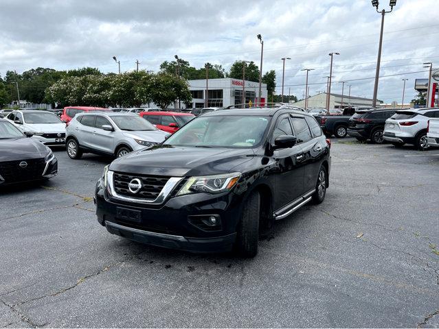 2017 Nissan Pathfinder Vehicle Photo in Savannah, GA 31419