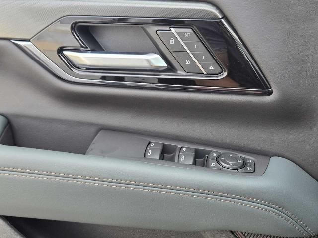2025 GMC Yukon Vehicle Photo in DALLAS, TX 75209-3016