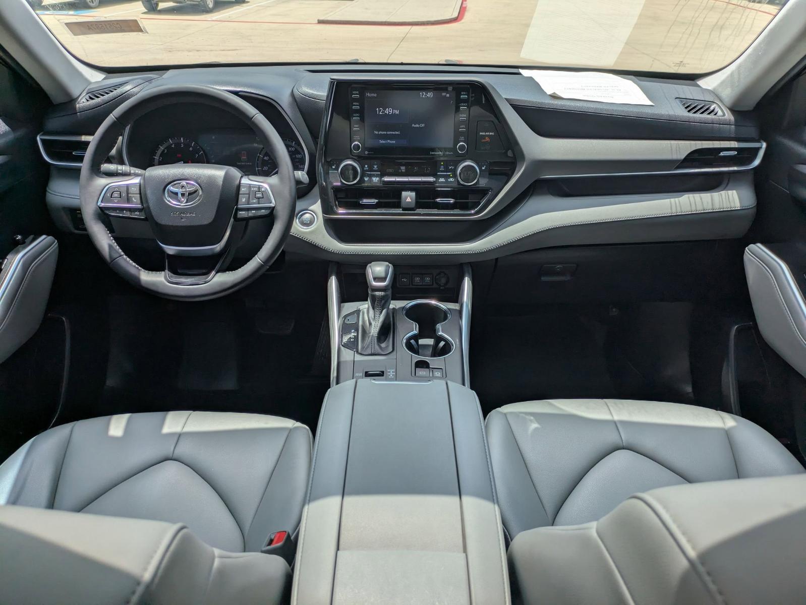 2021 Toyota Highlander Vehicle Photo in SELMA, TX 78154-1460