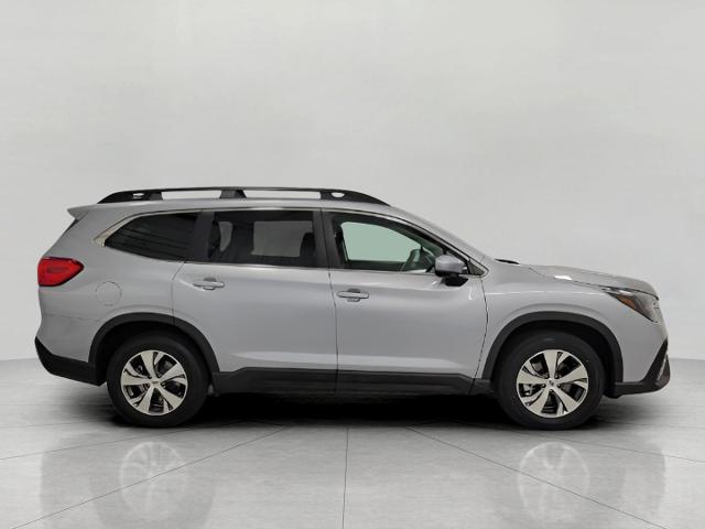 2024 Subaru Ascent Vehicle Photo in Green Bay, WI 54304
