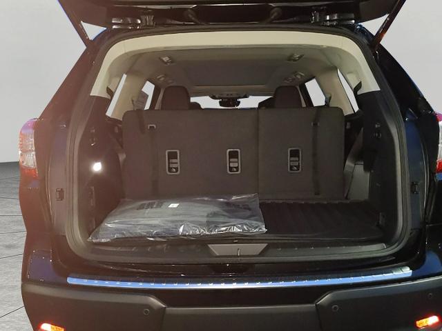 2025 Subaru Ascent Vehicle Photo in Green Bay, WI 54304