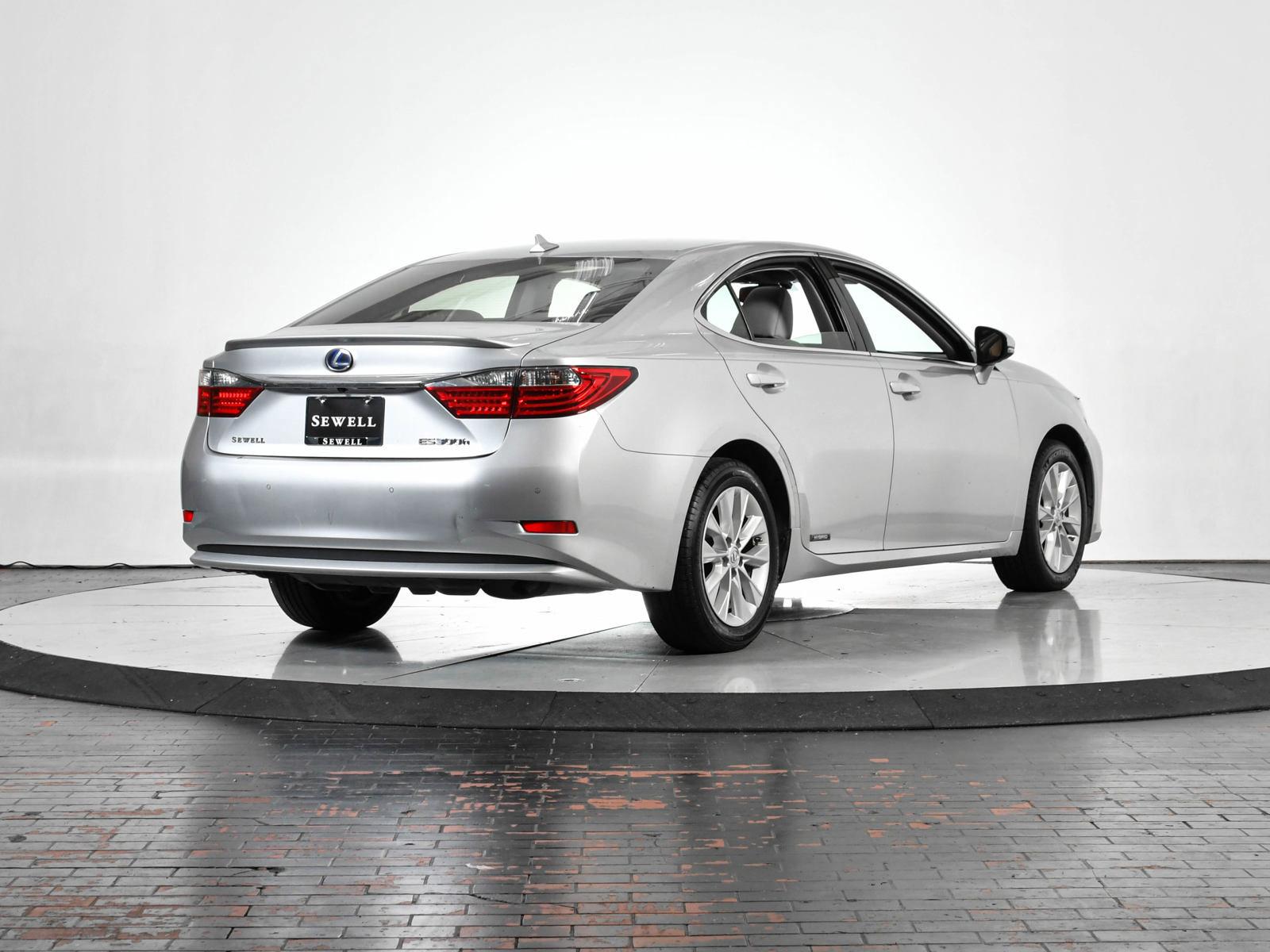 2013 Lexus ES 300h Vehicle Photo in DALLAS, TX 75235