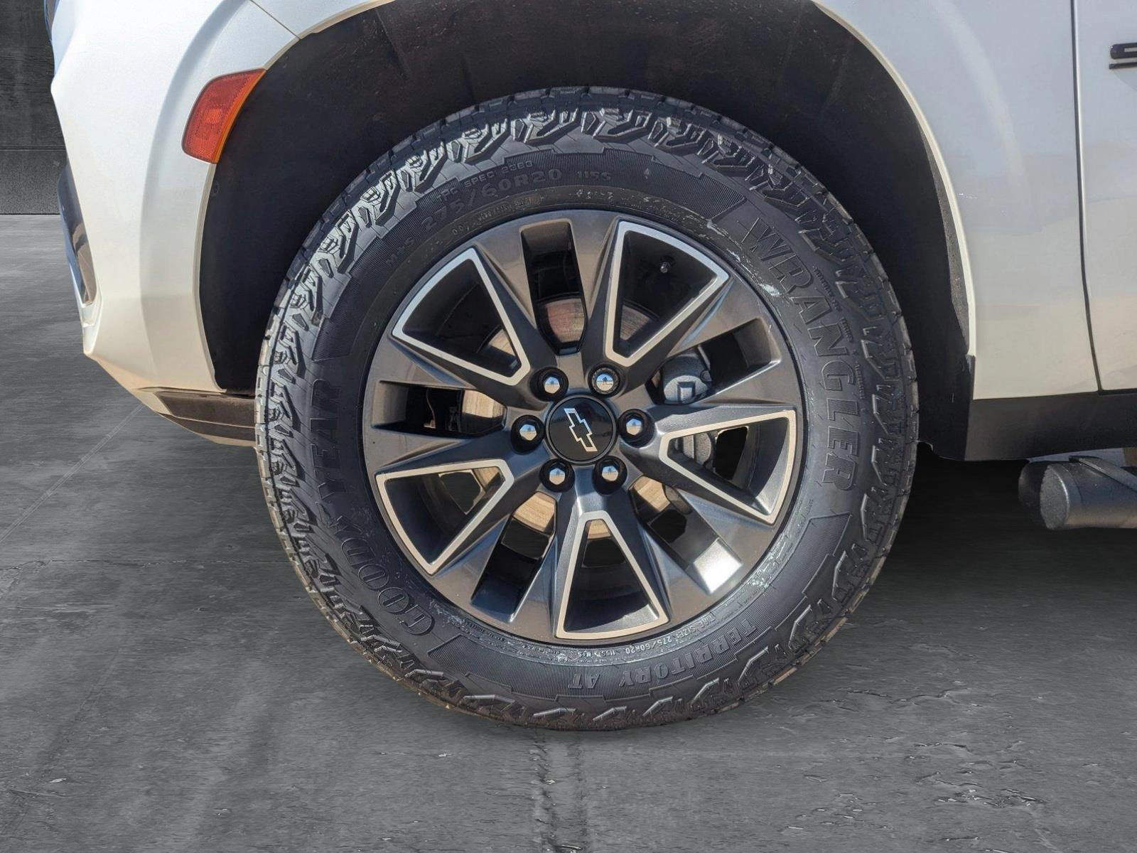 2023 Chevrolet Suburban Vehicle Photo in CORPUS CHRISTI, TX 78412-4902